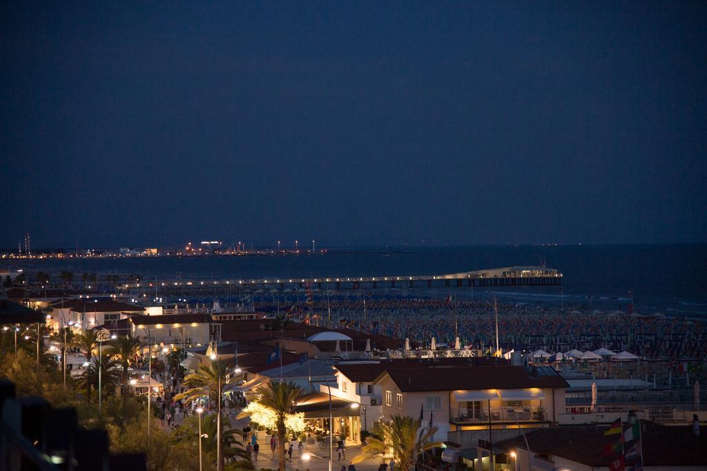 Hotel Biagiotti Lido di Camaiore Exterior photo